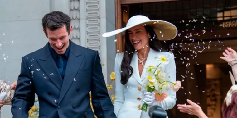 Dua Lipa se casa con Callum Turner en una ceremonia civil