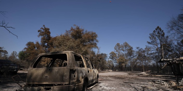 Incendios en Georgia arrasan con más de 120 viviendas y provocan evacuaciones masivas