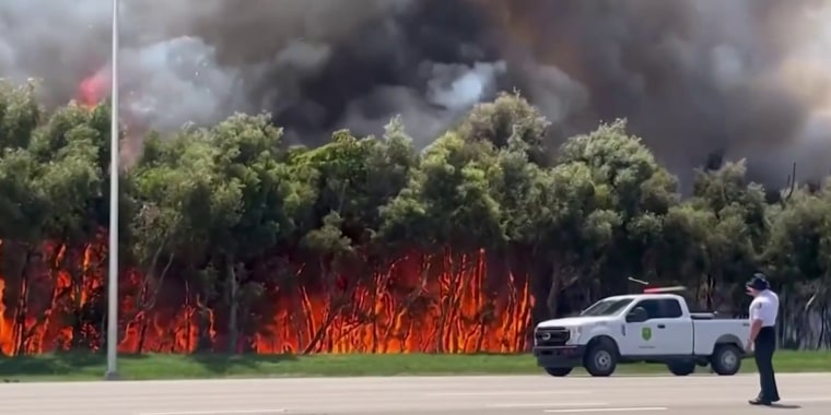 El humo de incendios forestales amenaza a condados de Miami