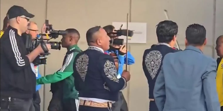 Selección de Sudáfrica es recibida con mariachi en México