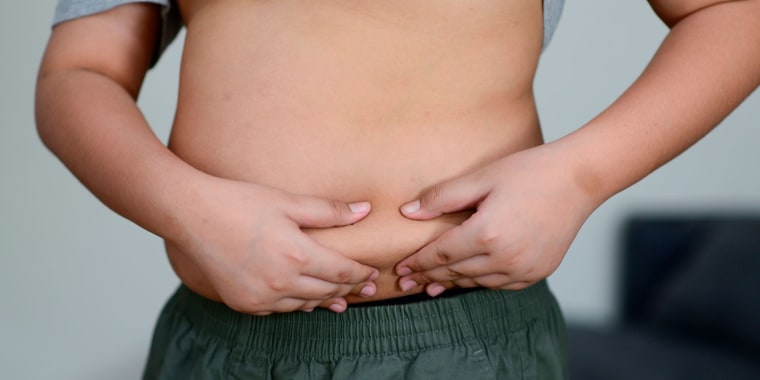 Médico advierte a padres sobre fármacos para adelgazar en niños