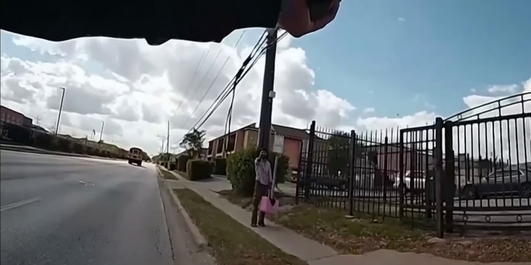 La policía de Houston revela el tiroteo entre un oficial y un sospechoso