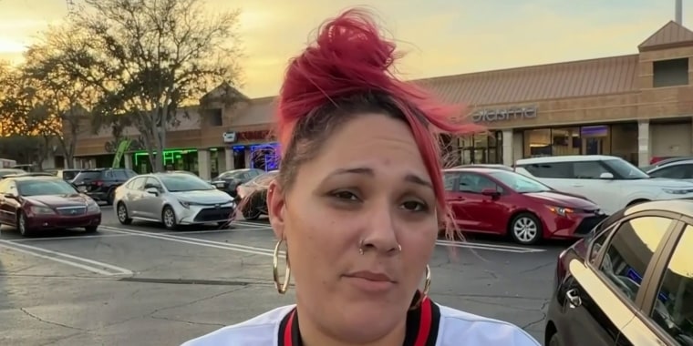 Madre latina vende el plasma de su sangre para llegar a fin de mes