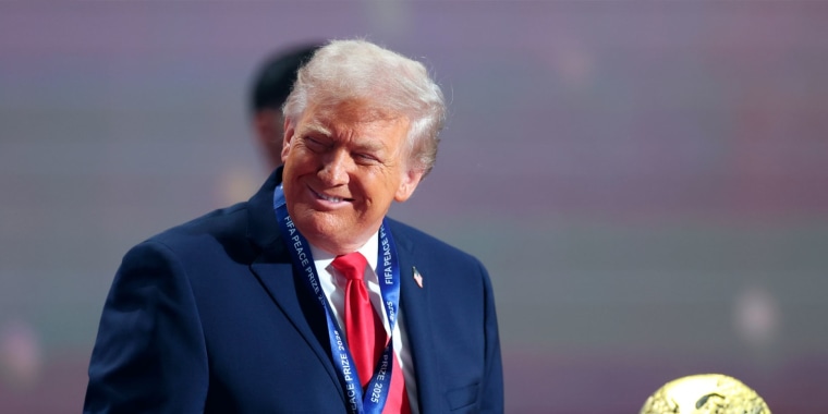 Trump dice que no pagaría más de $1,000 para ir al Mundial