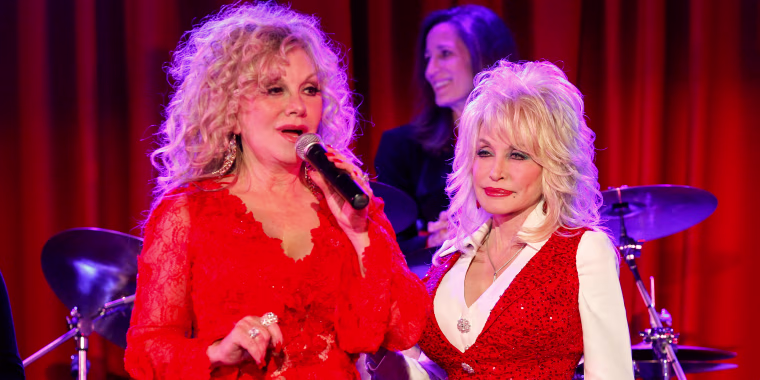 La hermana de Dolly Parton arremete contra la “basura falsa de IA” que inunda internet tras la muerte de la estrella