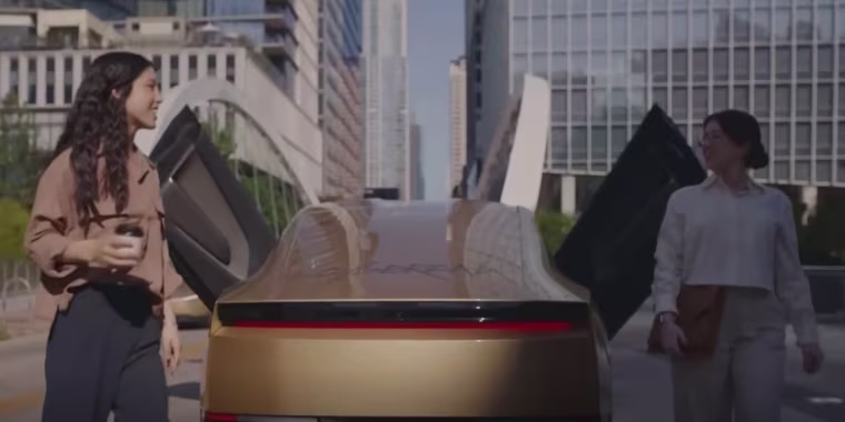Tesla presenta su nuevo Cybercab con conducción autónoma