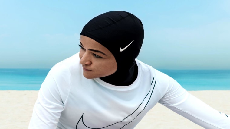 vacío Mucho Necesito Nike's Hijab Prompts Backlash, Boycott — and Praise