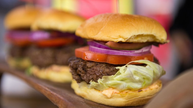 Perfect Grilled Burgers - Jessica Gavin