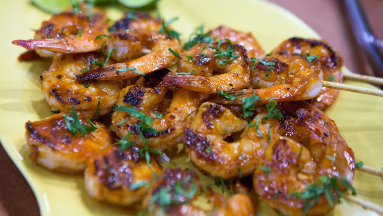 Honey sriracha shrimp: Learn how easy it is to grill it and chill it