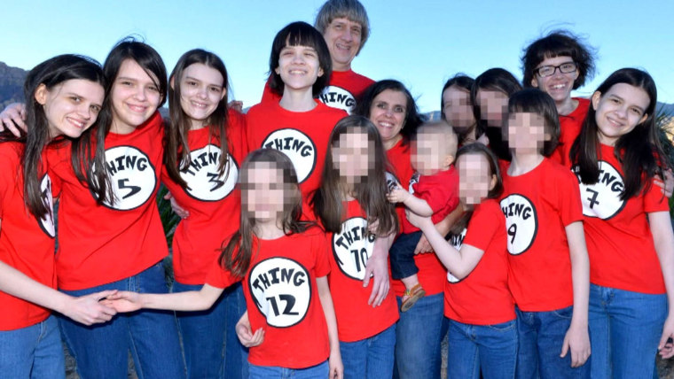 Onderbreking Collectief Sluimeren Aunt of 13 children held captive by parents in California home speaks out