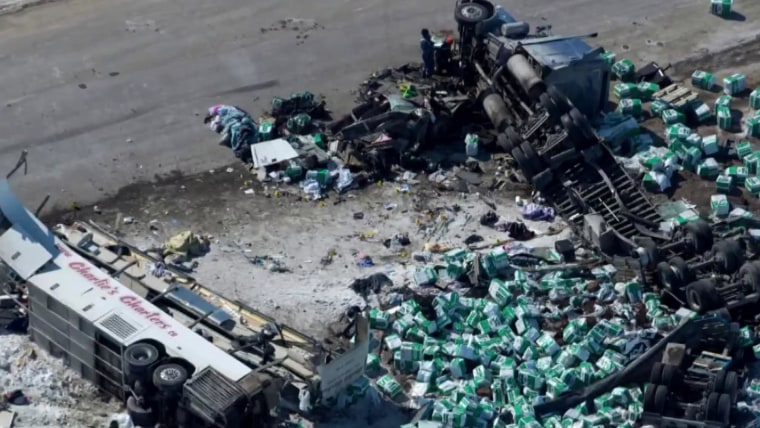 Humboldt Broncos bus crash tragedy remembered Wednesday - CHCH