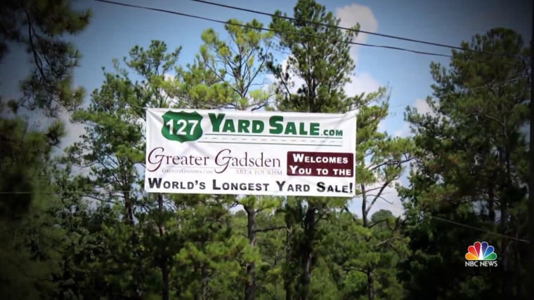 California couple find treasures in World’s Longest Yard Sale