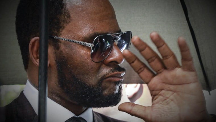 R Kelly Arrested On Federal Sex Crime Charges Out Of Chicago New York 5487