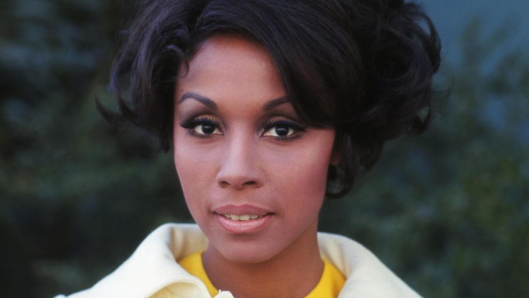 Diahann Carroll, first black woman to star in nonservant role in ...