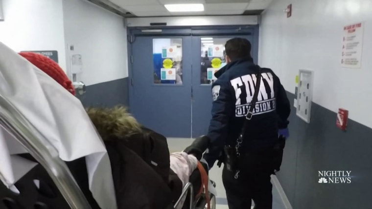 Dokter di New York kewalahan di tengah kebutuhan mendesak akan ventilator