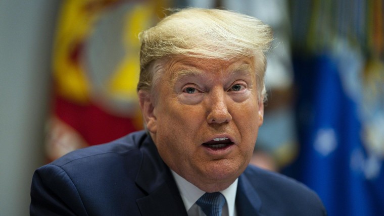 Watch: Trump meets with bankers on coronavirus response