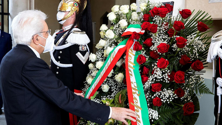 President Mattarella lays wreath for coronavirus victims on Italy’s Republic Day