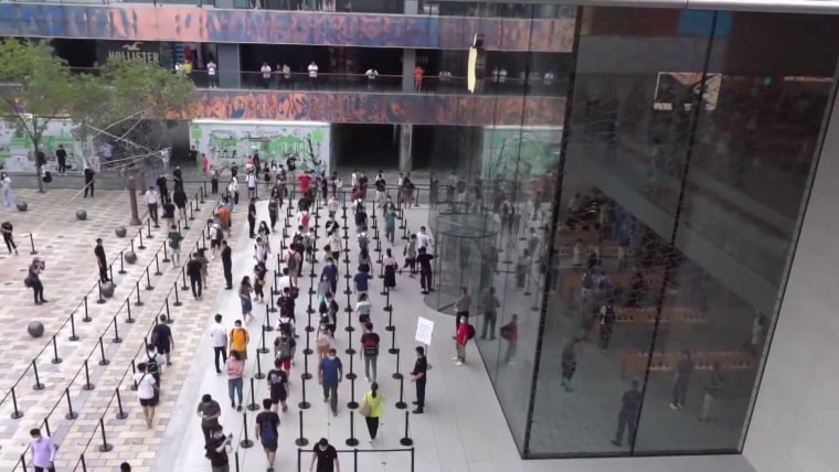 Apa arti toko baru Apple di Beijing bagi hubungan antara AS dan China
