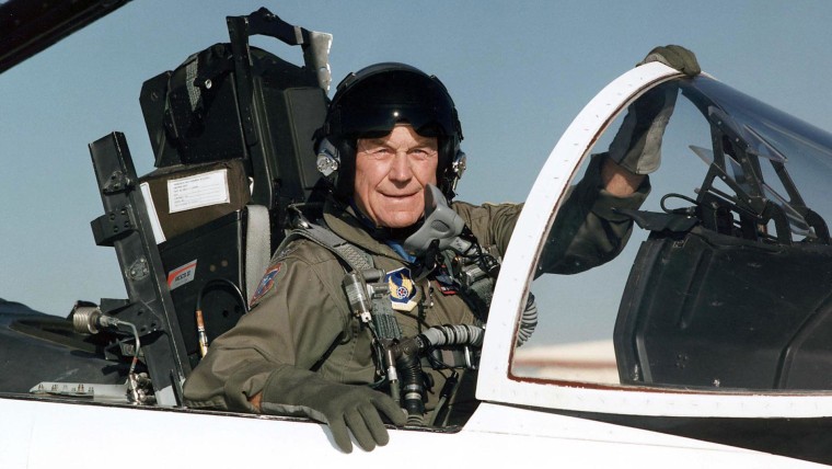 Chuck Yeager, Air Force officer who broke speed of sound, dies at 97