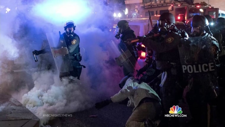 Governor Nixon Orders 2 200 National Guard Troops Into Ferguson