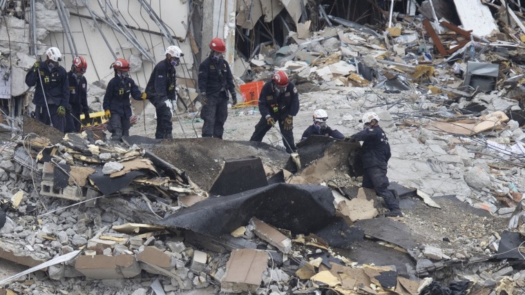 Search for possible survivors of Florida condo collapse continues as ...
