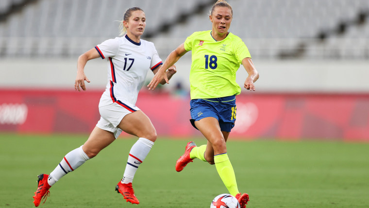 U S Women S Soccer Team Rebounds From Opening Loss With 6 1 Win Over New Zealand