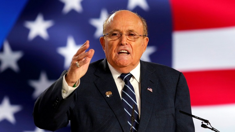 El juez dice que Smartmatic puede perseguir las acusaciones de manipulación electoral contra Fox News, Giuliani