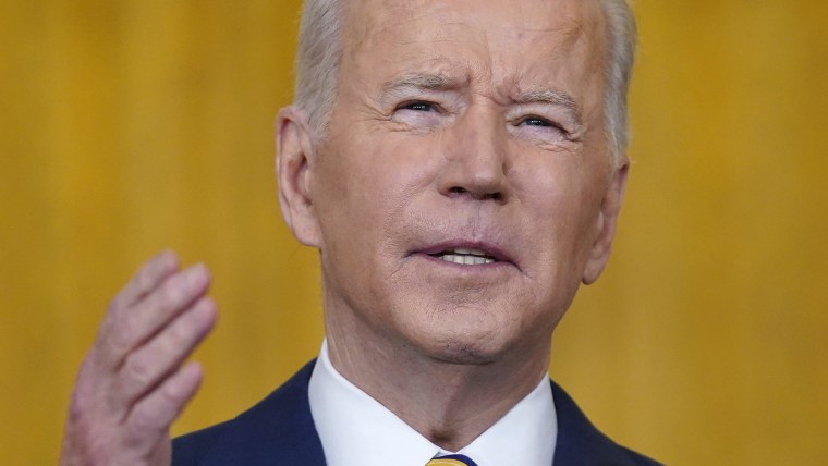 Tryk ned Udsøgt episode Biden nods to Covid missteps, inflation pain as he caps his first year