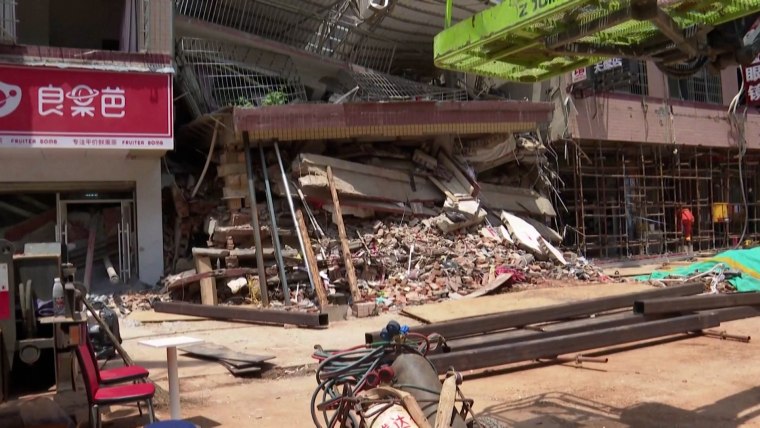 Derrumbe de edificio en China deja 53 muertos mientras finalizan labores de rescate
