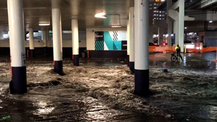 Flash Flooding Hits Las Vegas After Thunderstorms - WSJ