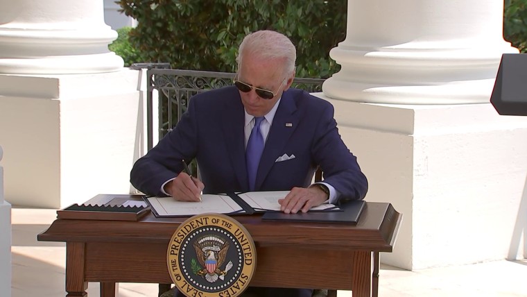 Biden signs bills to prosecute those committing fraud with small business relief funds