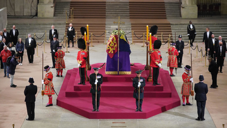 Watch last public mourners file past Queen Elizabeth II lying in state