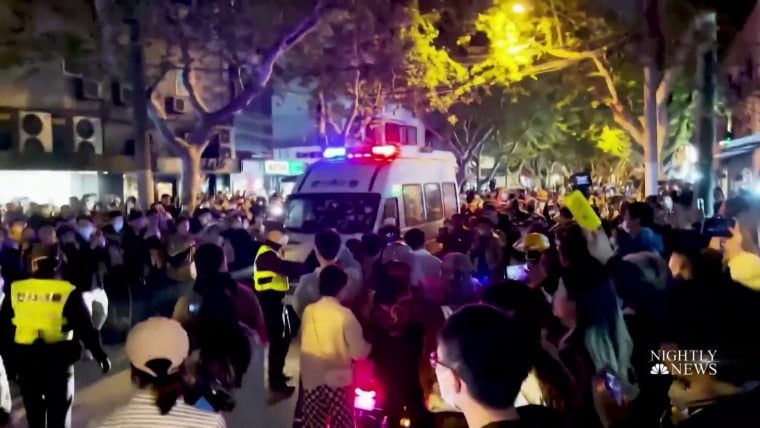 Police in China cracking down on ‘zero-Covid’ protests