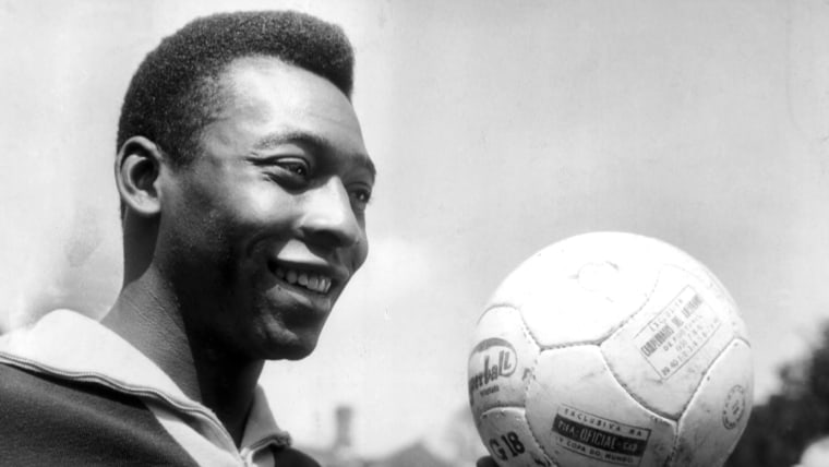 How Soccer Legend Pelé Related With Other Players