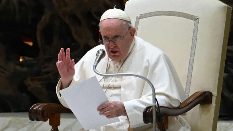 Pope Francis pays tribute to Pope Emeritus Benedict XVI ahead of funeral