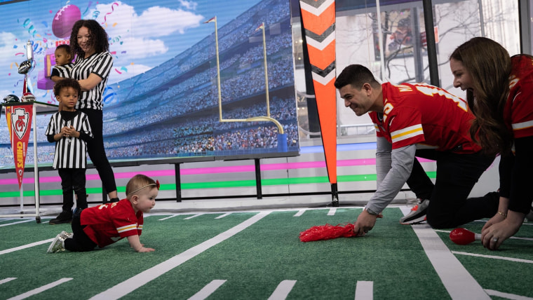 TODAY predicts Super Bowl winner with epic Baby Bowl