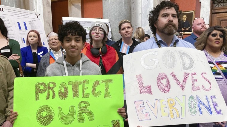 Kentucky Lawmakers Pass Ban On Youth Gender Affirming Care