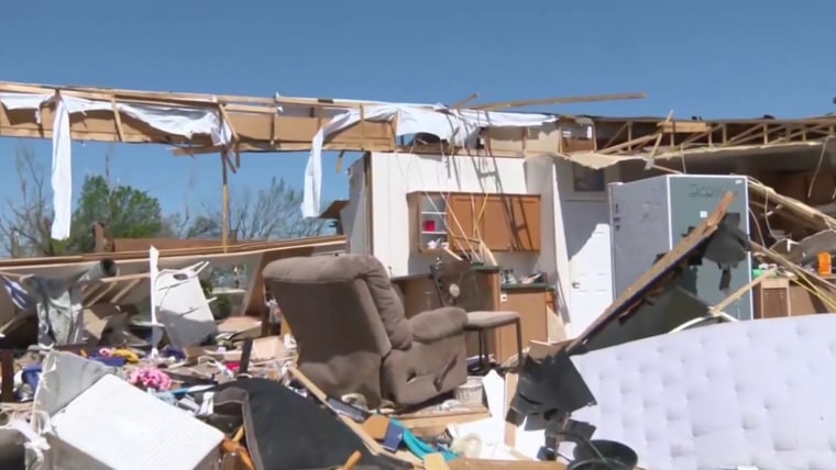 Recovery efforts underway after deadly tornadoes in Oklahoma