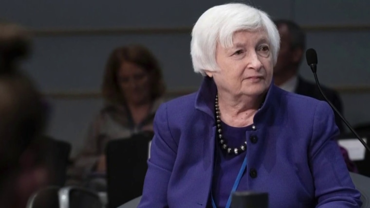 U.S. could reach debt limit by June 1, Yellen warns