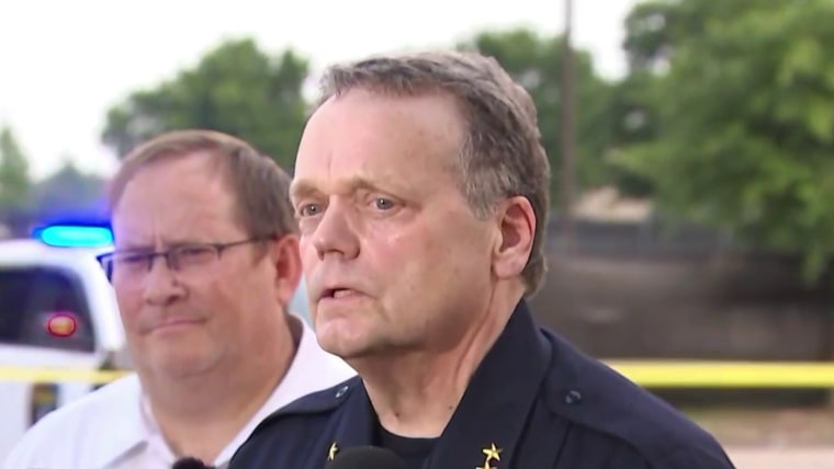 Dallas-area mall shooting: 9 dead including suspect, 3 in critical condition