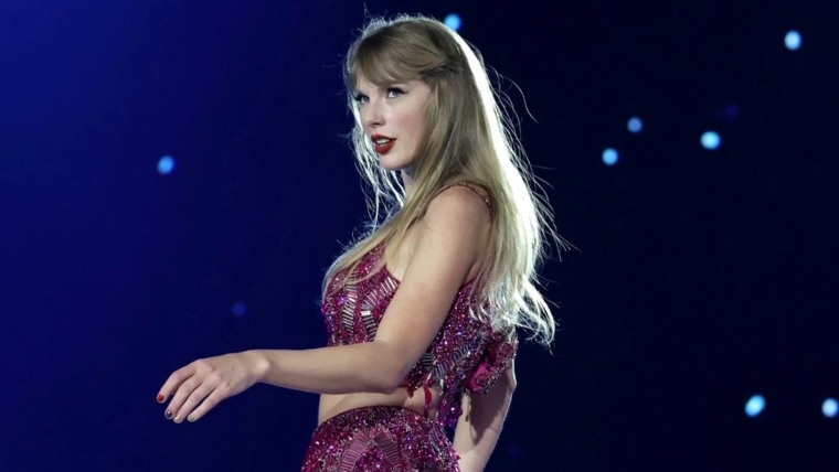 Taylor Swift announces her 'Eras Tour' is headed to the big screen