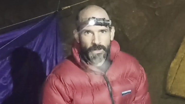 Rescue begins for American trapped 3,000 ft inside Turkish cave - One News Cafe
