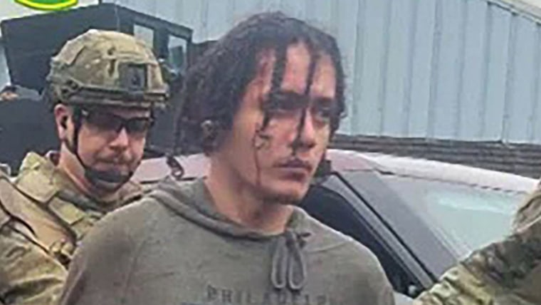 Prisoner captured in Pennsylvania: How Danelo Cavalcante was found, taken  into custody - ABC7 San Francisco