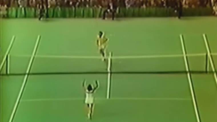 20th September 1973: Billie Jean King defeats Bobby Riggs in the 'Battle of  the Sexes' tennis match 