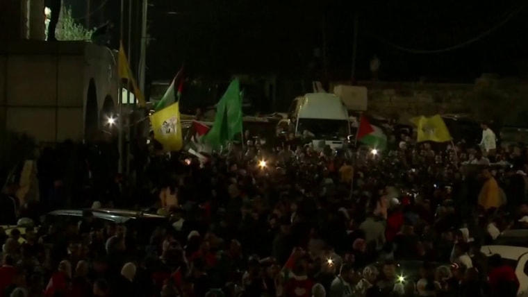 West Bank celebrates the release of 39 Palestinian prisoners