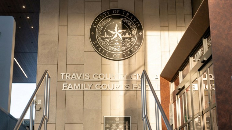 Texas Supreme Court temporarily blocks Kate Cox from abortion