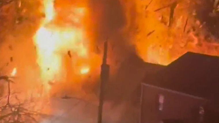 House explosion in Virginia rocks neighborhood