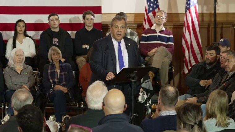 Chris Christie suspends his 2024 presidential campaign