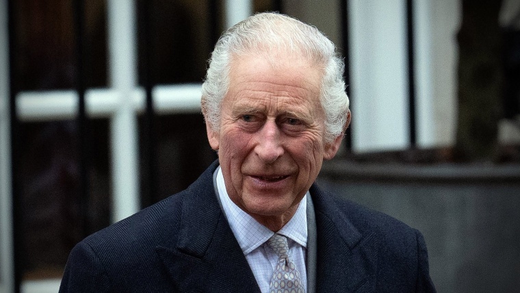 King Charles breaks centuries of royal tradition by disclosing his cancer |  AP News