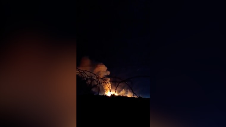 Video shows U.S. strike targeting buildings in Iraq